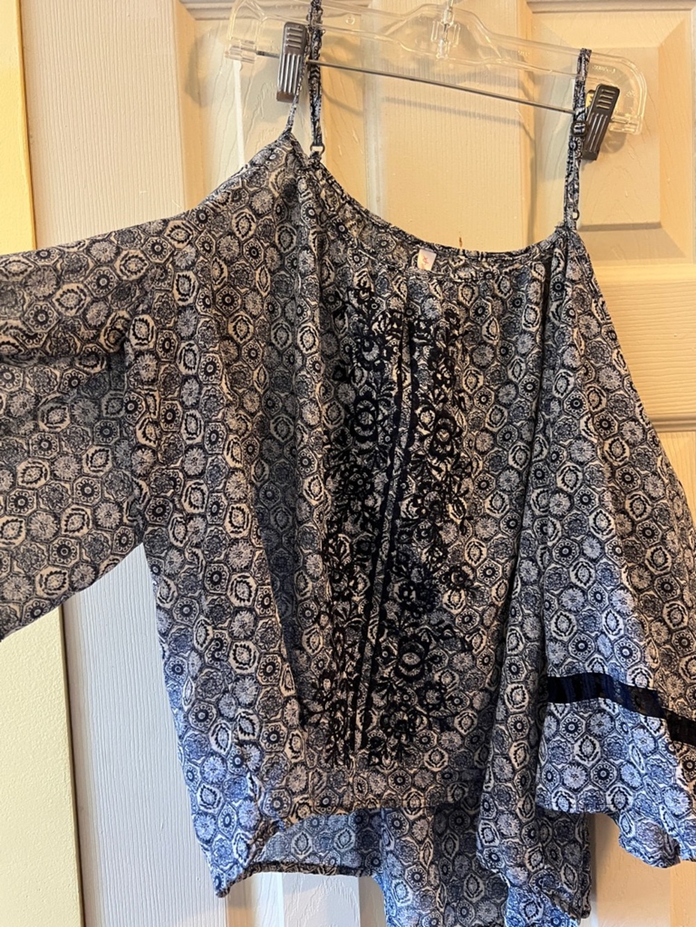 Xhilaration Blue Patterned Cold-Shoulder Tunic